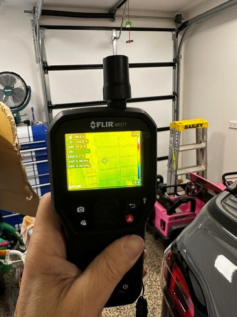 FLIR thermal image showing ThermaDoor fully installed garage door at consistent 17.4°C surface temperature — Melbourne